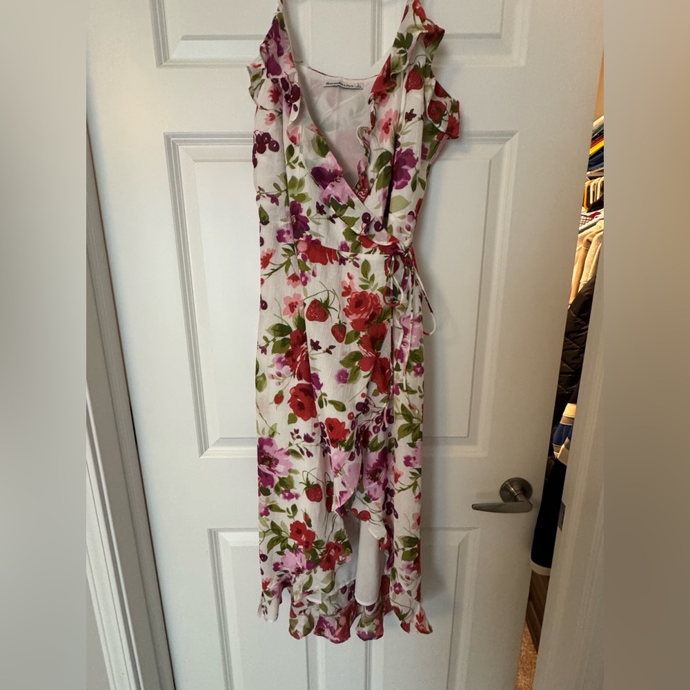 Abercrombie Ruffle Wrap Midi Dress - Picture 2 of 5